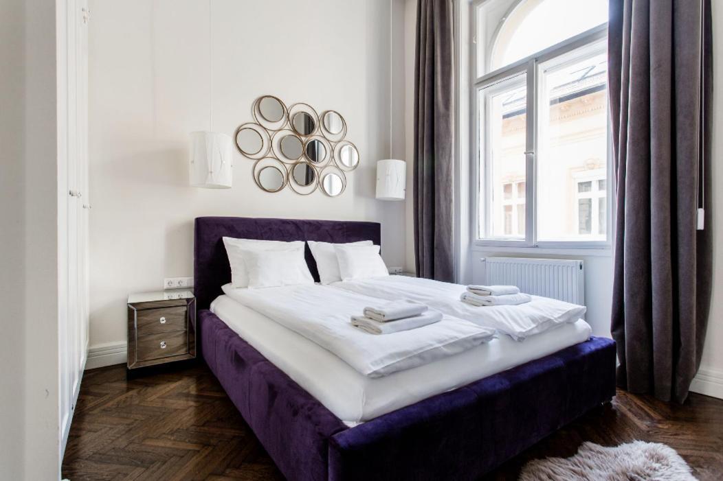 Opera Apartment With Free Parking, 2Br2Ba, Ac Budapest Exterior photo