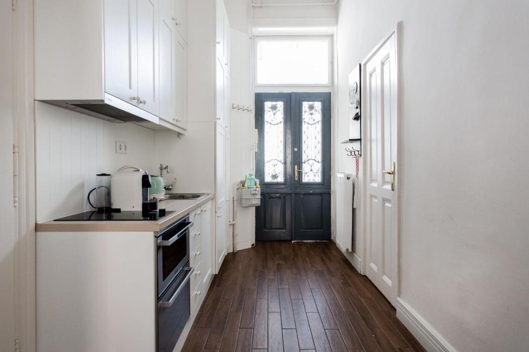 Opera Apartment With Free Parking, 2Br2Ba, Ac Budapest Exterior photo