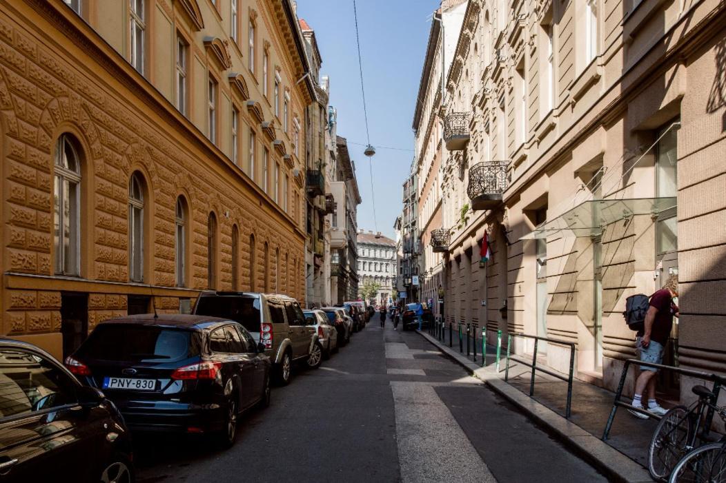 Opera Apartment With Free Parking, 2Br2Ba, Ac Budapest Exterior photo